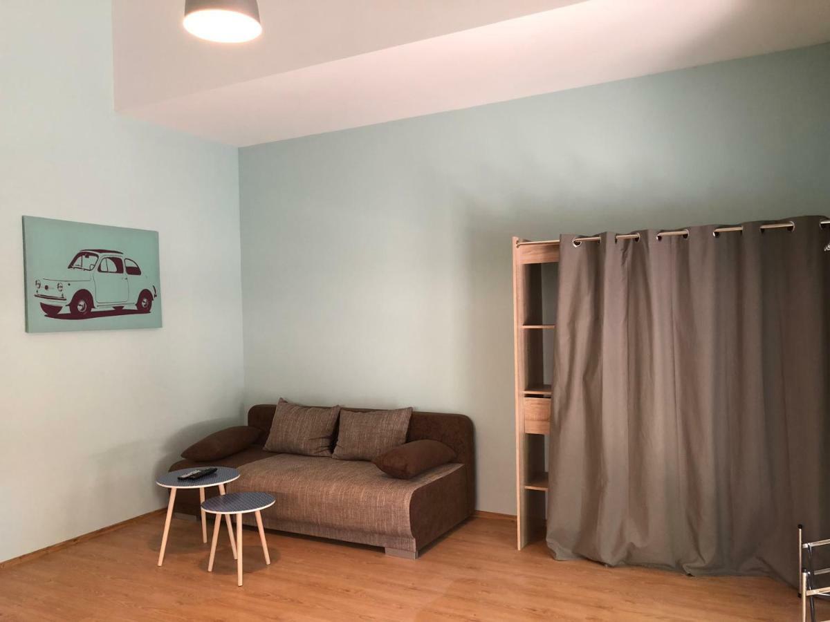 White Crow House Apartment Heviz Bagian luar foto
