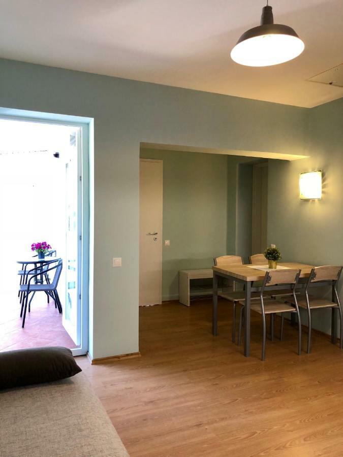 White Crow House Apartment Heviz Bagian luar foto